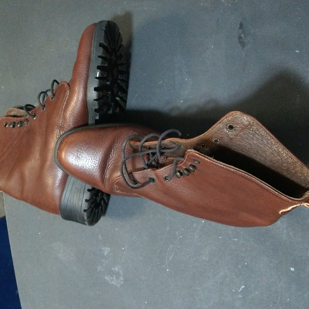 Boots - Picture 3 of 3
